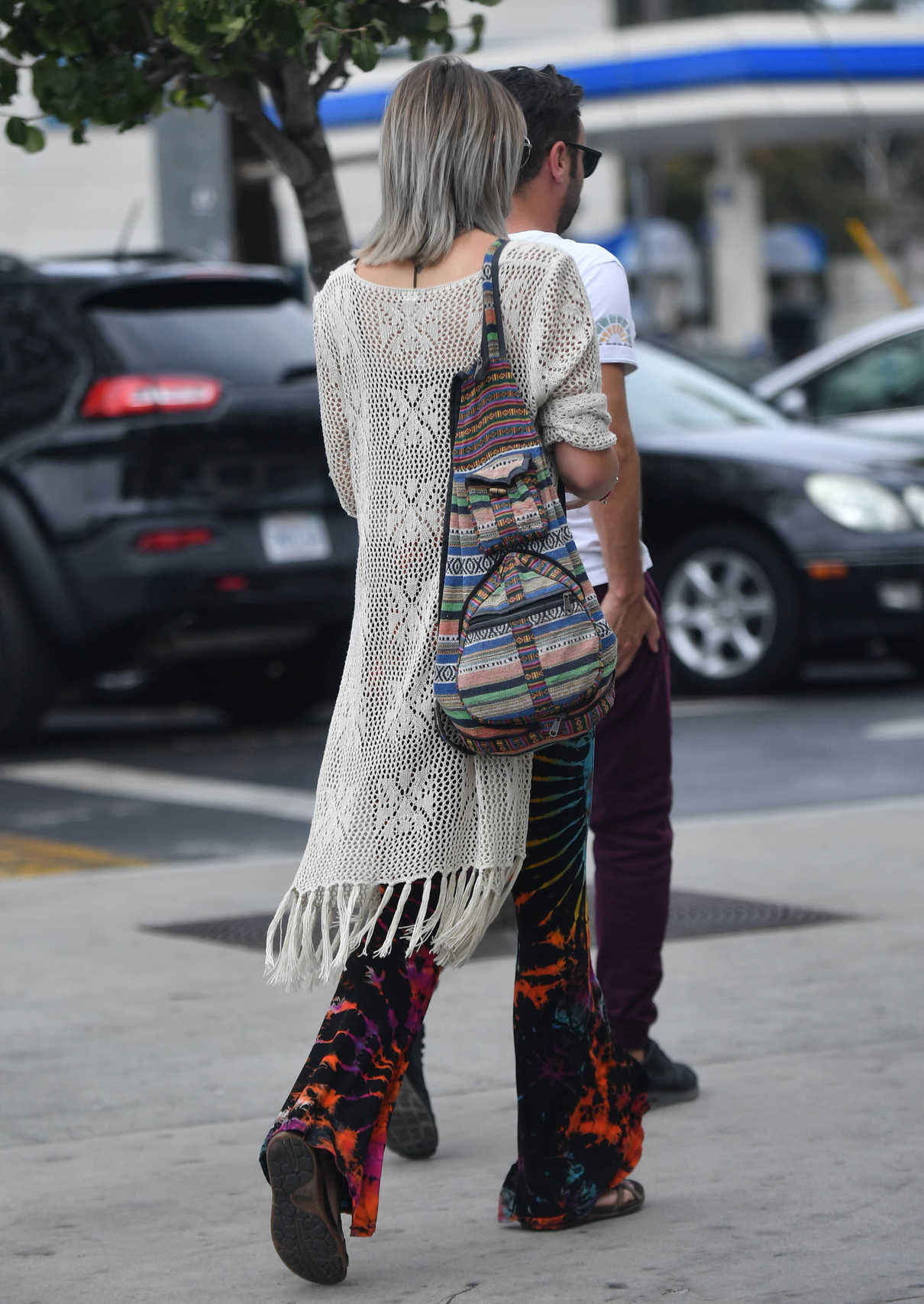 Paris Jackson Grabs a Starbucks Coffee in Century City With Her Manager 08/02/2017-4