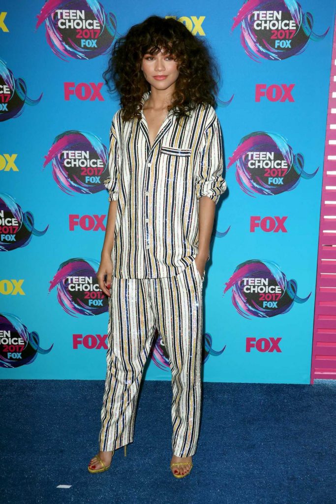 Zendaya at 2017 Teen Choice Awards in Los Angeles 08/13/2017-1