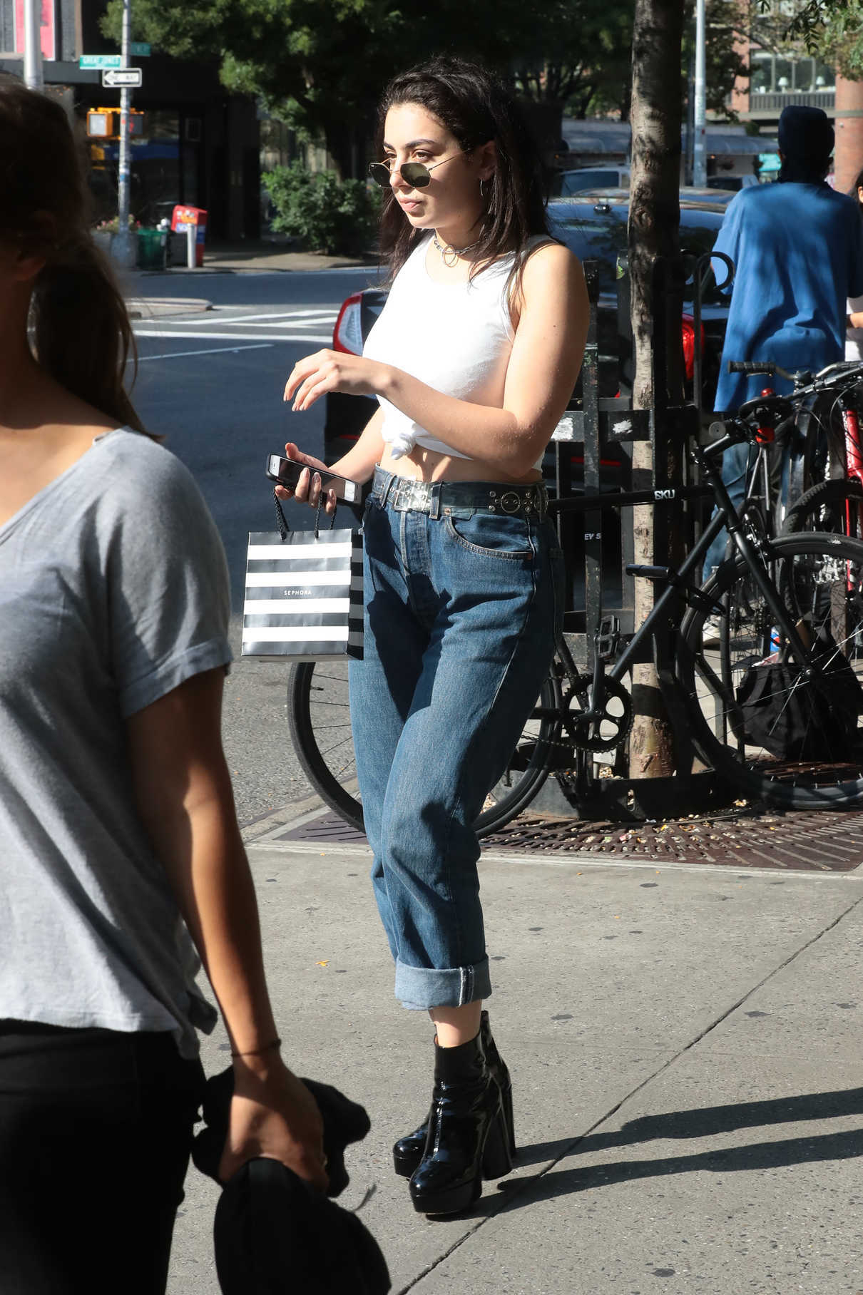 Charli XCX Was Seen Out in New York City 09/15/2017-2
