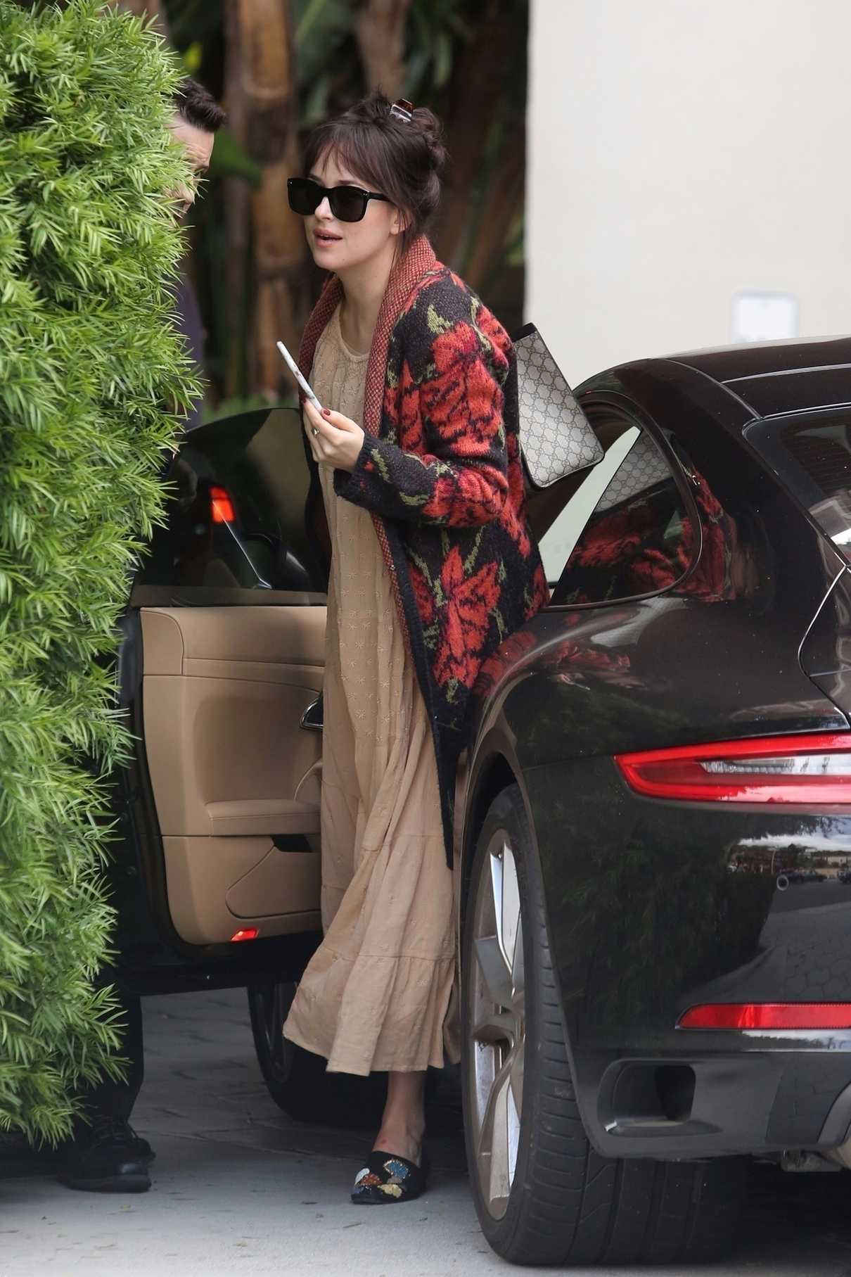 Dakota Johnson Arrives at the Sunset Tower Hotel in West Hollywood 09/16/2017-3