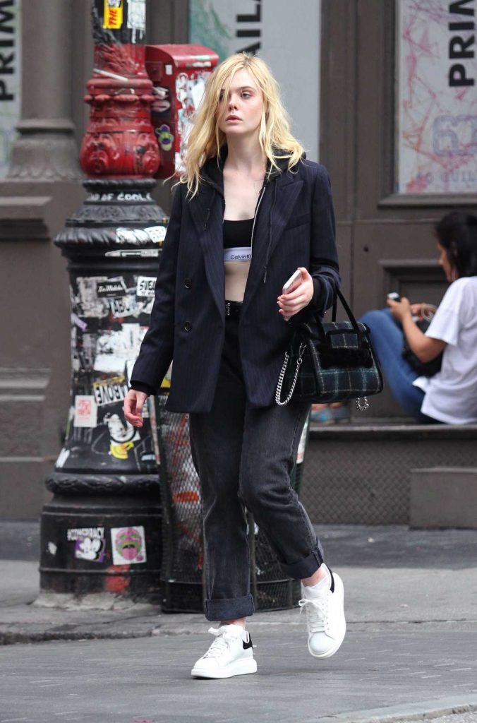 Elle Fanning Was Seen Out in NYC 09/18/2017-1