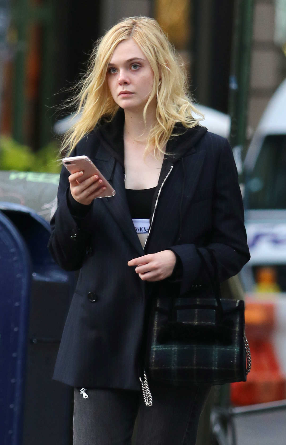 Elle Fanning Was Seen Out in NYC 09/18/2017-5