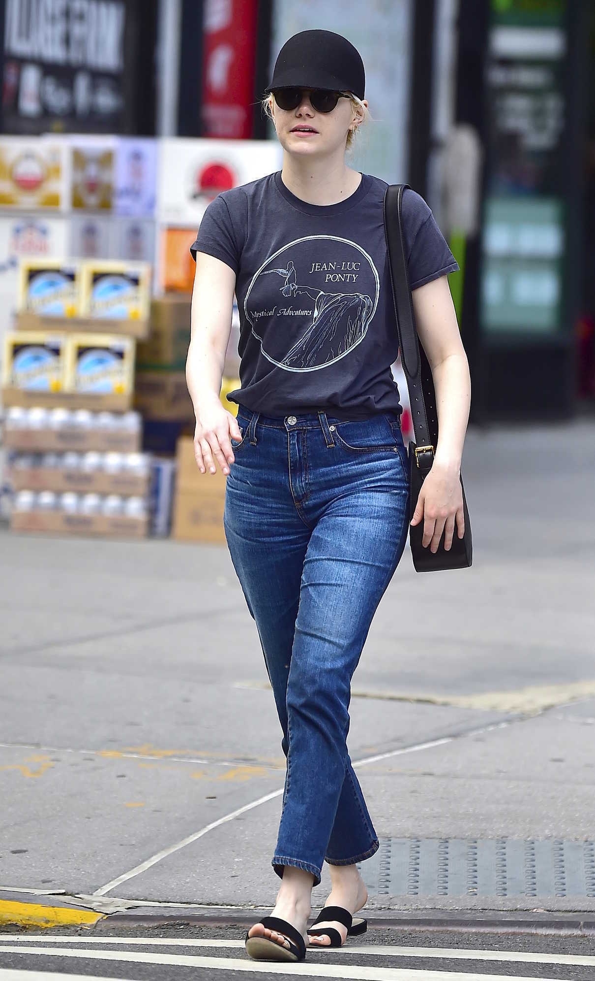 Emma Stone Was Spotted Out in NYC 09/14/2017-2