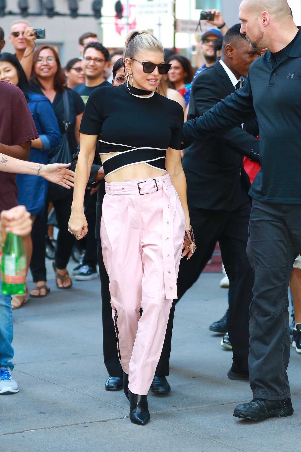 Fergie Arrives at the H&M Store in Time Square in New York 09/22/2017-3