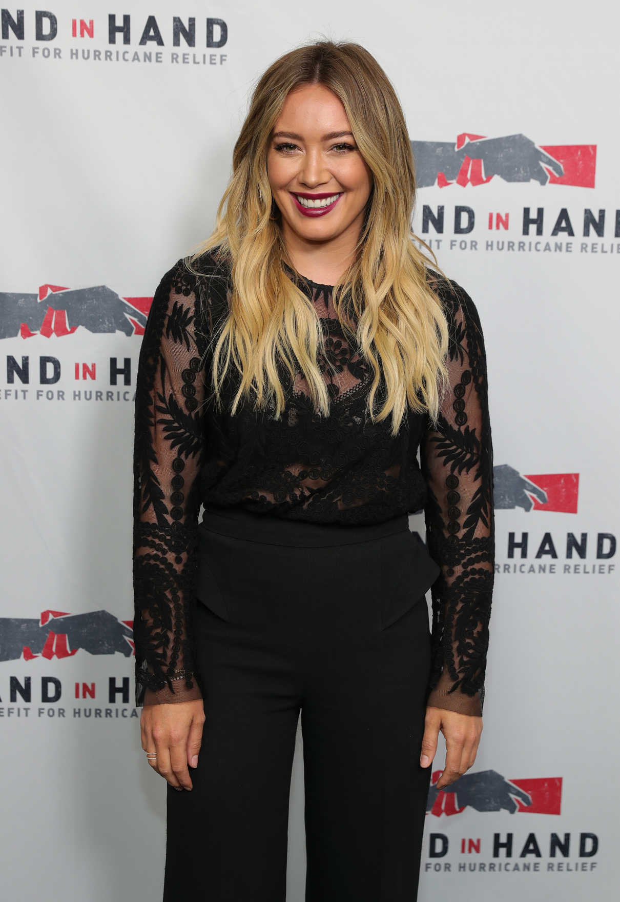 Hilary Duff at the Hand in Hand: A Benefit for Hurricane Harvey Relief in Los Angeles 09/12/2017-3