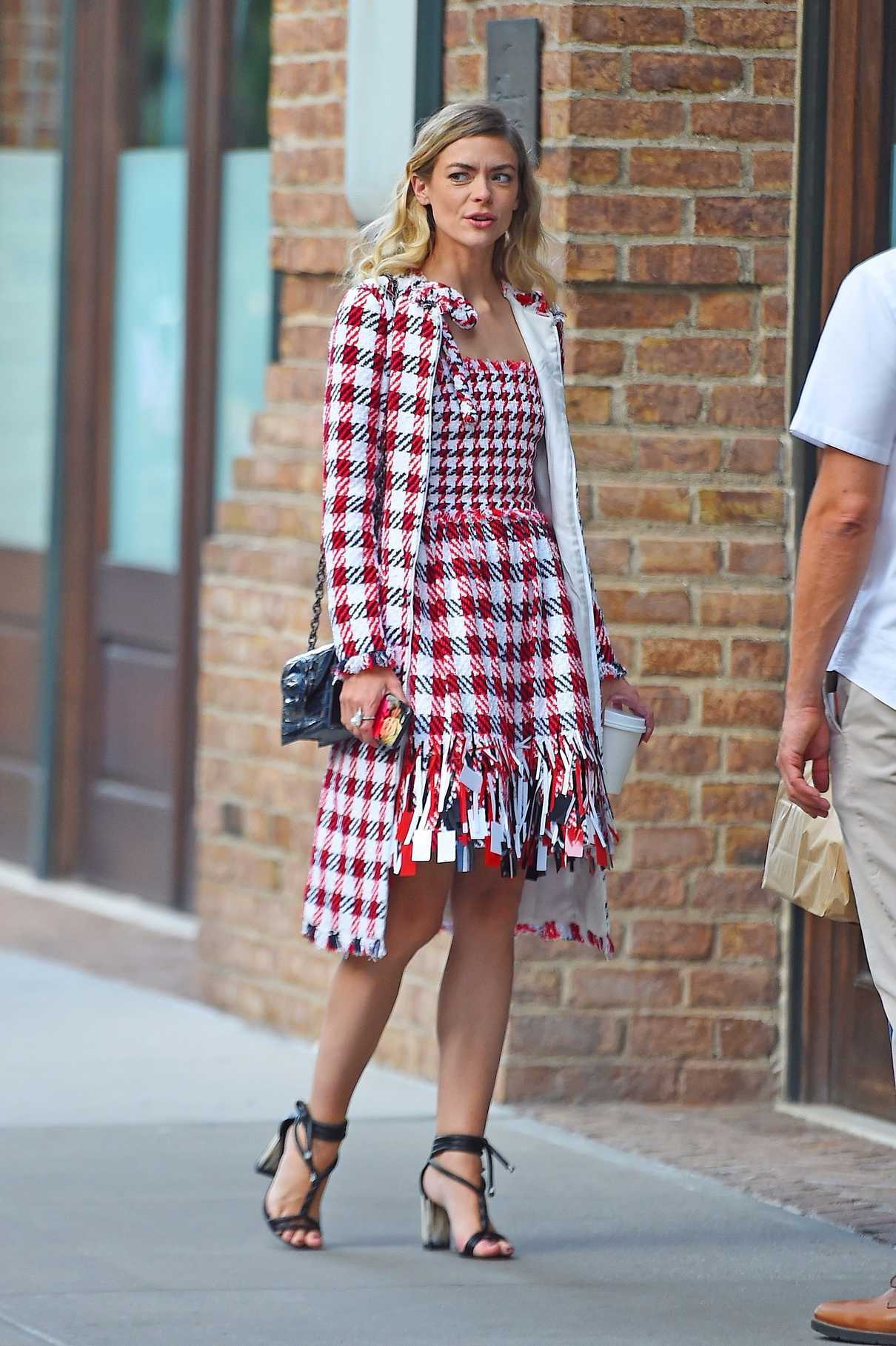 Jaime King Was Seen Out in Tribeca, New York 09/11/2017-2