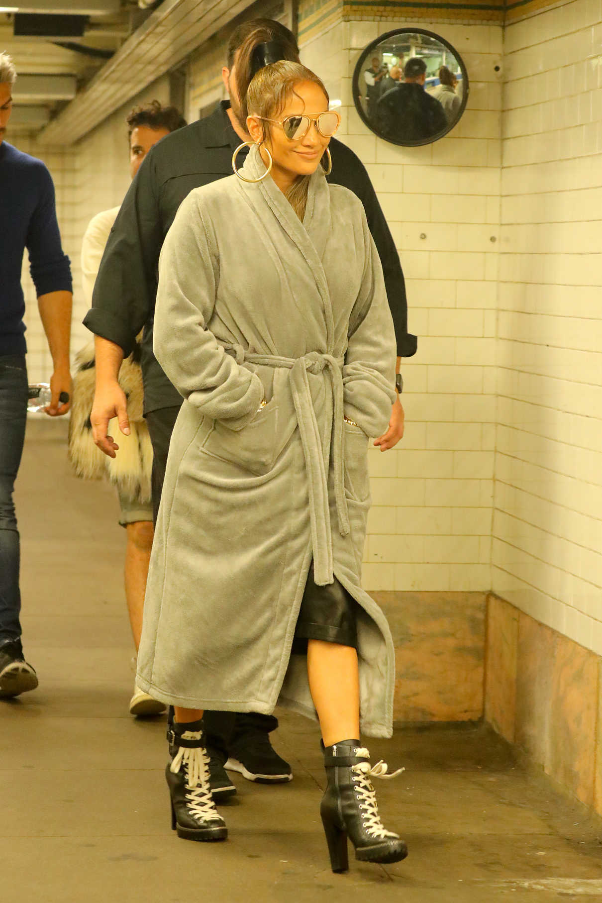 Jennifer Lopez Arrives to Shoot Her Music Video in NYC 08/31/2017-2