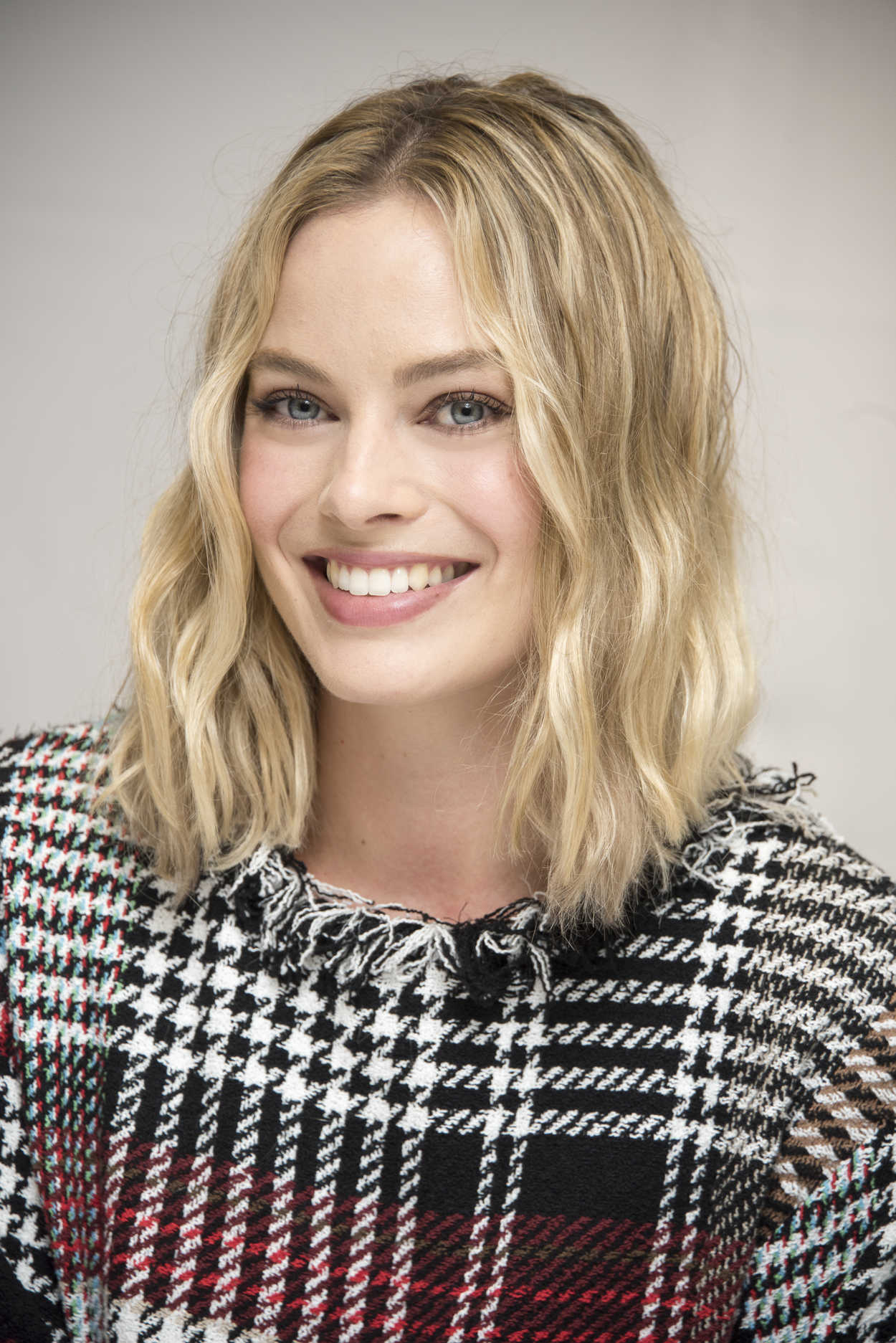 Margot Robbie at Goodbye Christopher Robin Press Conference in London 09/19/2017-4