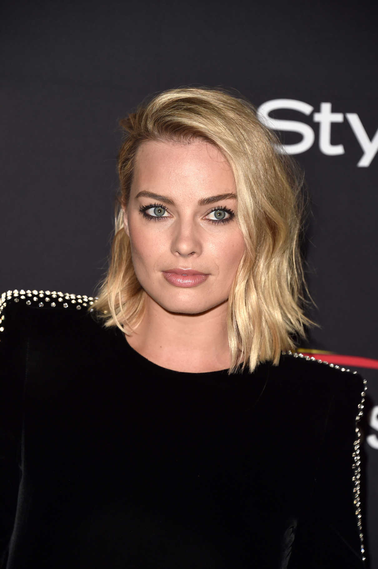 Margot Robbie at HFPA and InStyle Annual Celebration During Toronto International Film Festival 09/09/2017-5