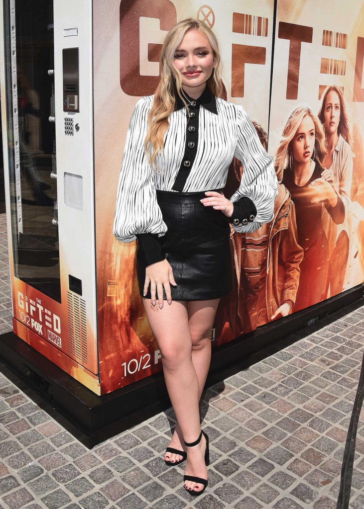 Natalie Alyn Lind at The Gifted Vending Machine Stunt at The Grove in LA 09/24/2017-1