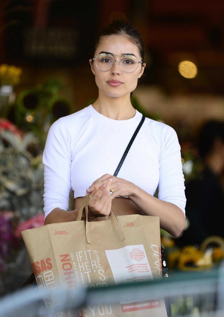 Olivia Culpo Leaves Erewhon Natural Foods in LA 09/19/2017-1