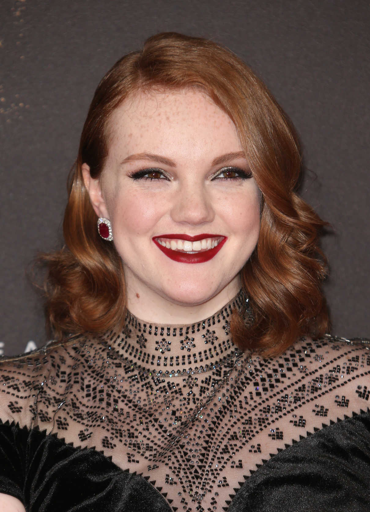 Shannon Purser at the 2017 Creative Arts Emmy Awards at Microsoft Theater in Los Angeles 09/09/2017-5