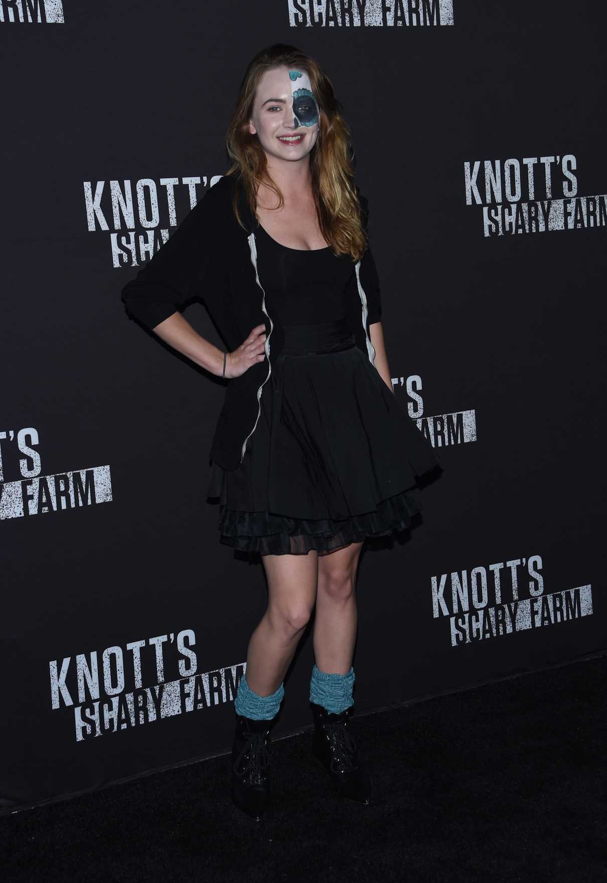 Britt Robertson at the Knott's Scary Farm Celebrity Night in Buena Park 09/29/2017-2