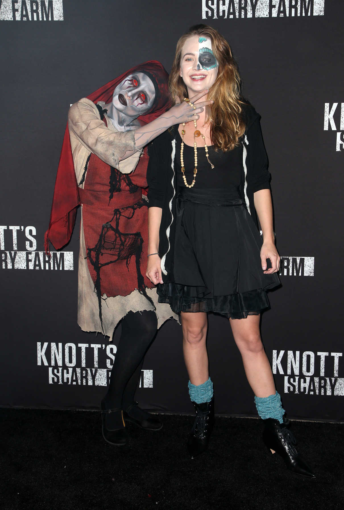 Britt Robertson at the Knott's Scary Farm Celebrity Night in Buena Park 09/29/2017-4