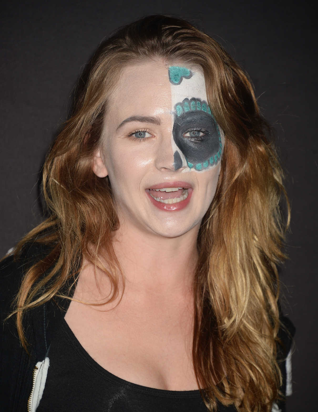 Britt Robertson at the Knott's Scary Farm Celebrity Night in Buena Park 09/29/2017-5