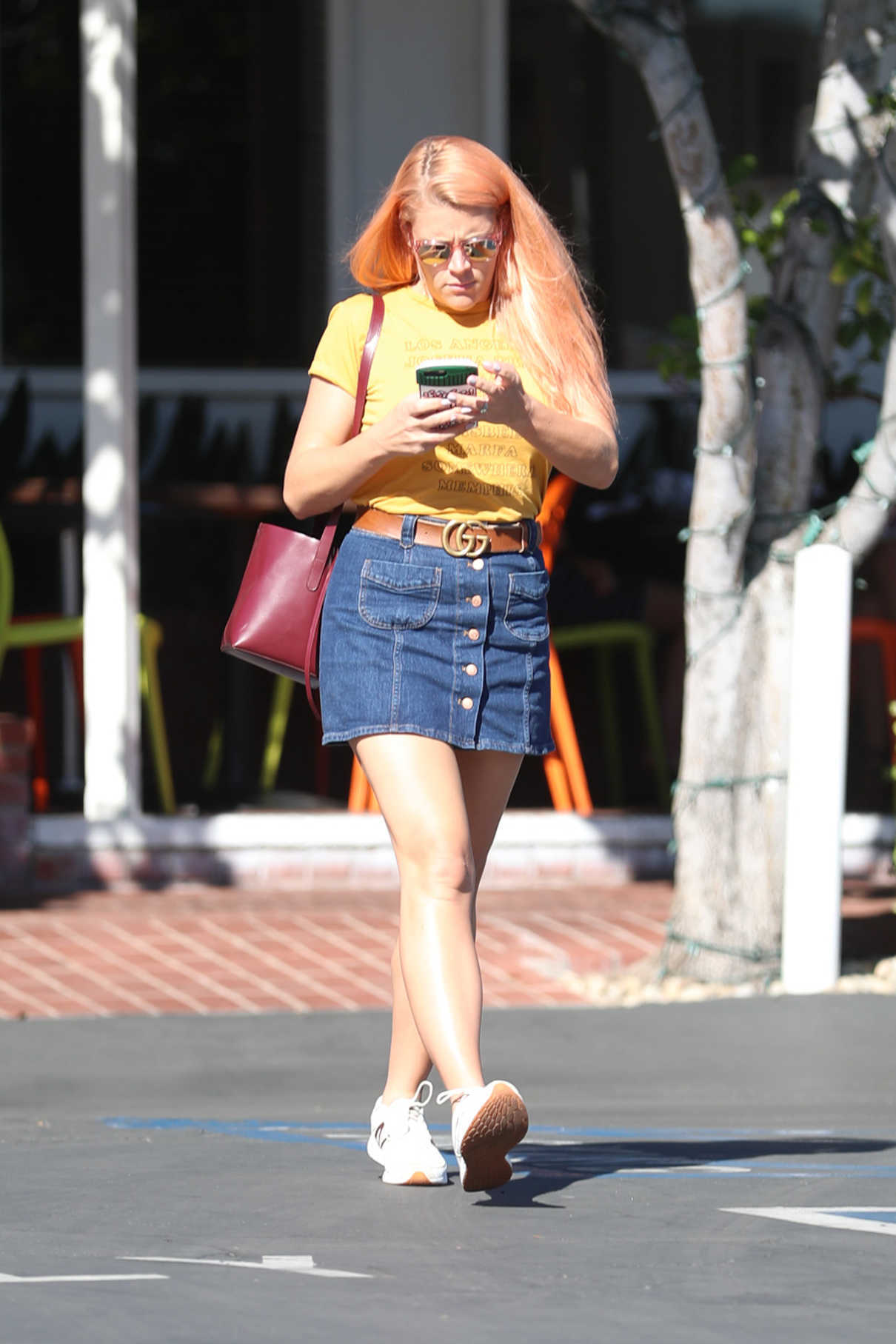 Busy Philipps Out for Lunch in Los Angeles 10/23/2017-2