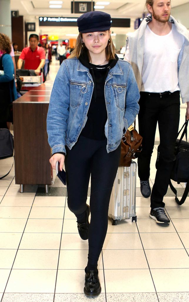 Chloe Moretz Was Seen at Toronto Airport in Toronto 10/25/2017-1