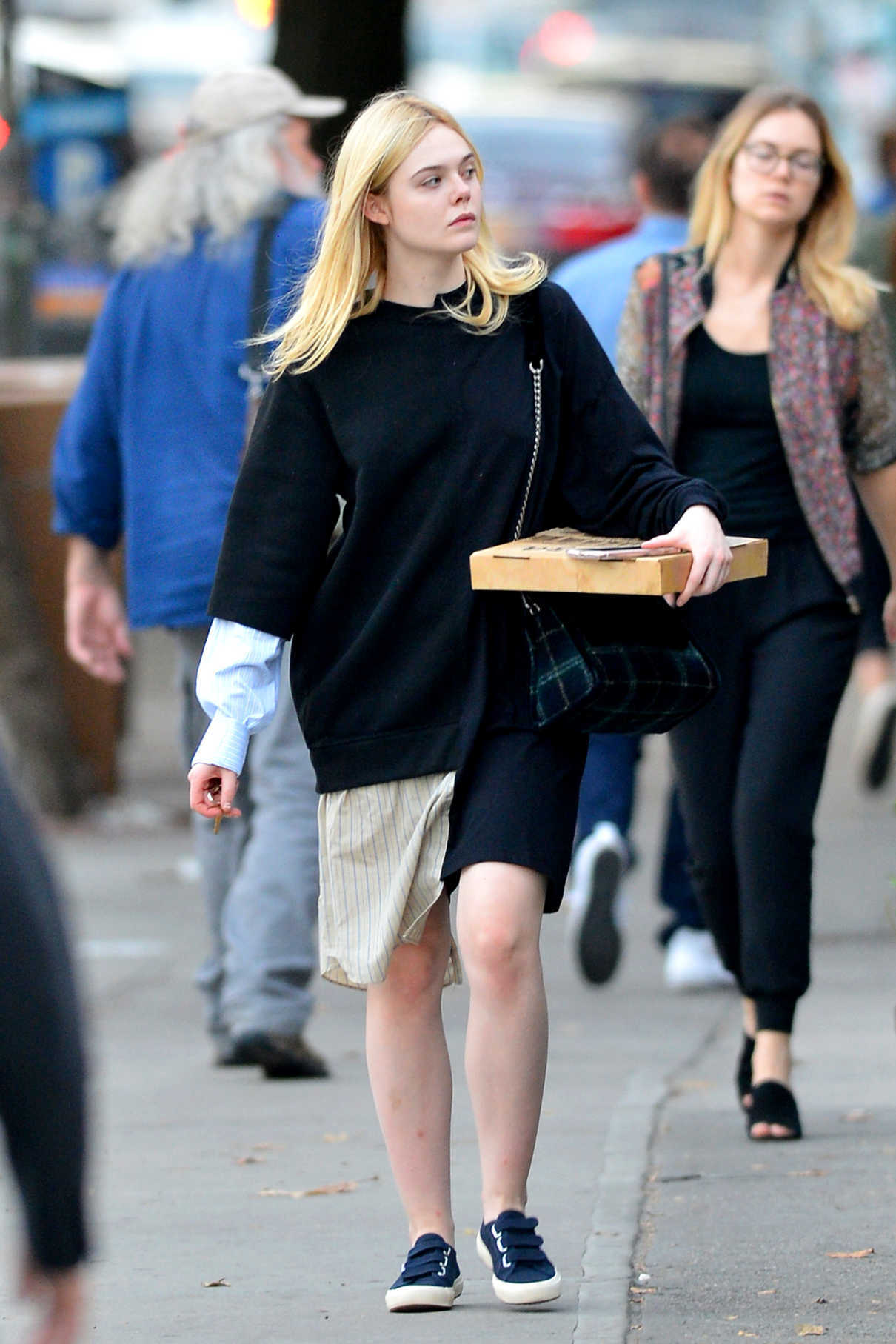 Elle Fanning Was See Out on a Pizza Run in NYC 10/05/2017-5