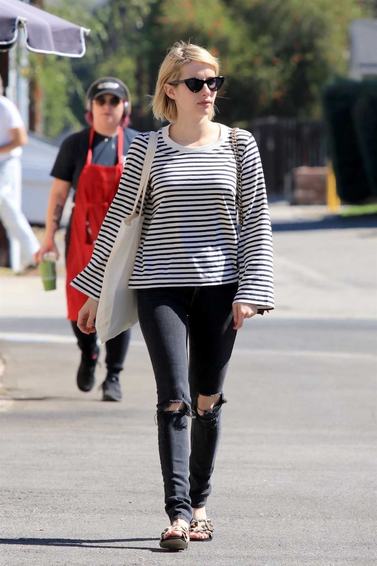 Emma Roberts Stops by Emerald Forest Gifts in Studio City 10/05/2017-2