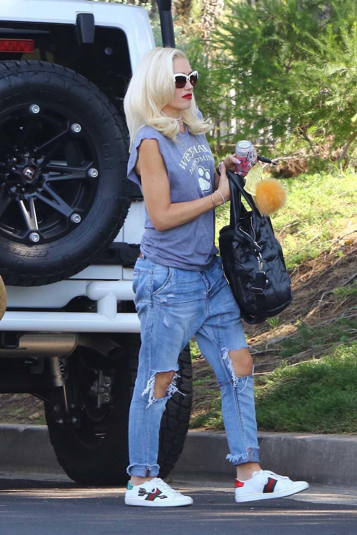 Gwen Stefani Was Seen Out in Los Angeles 10/13/2017-2