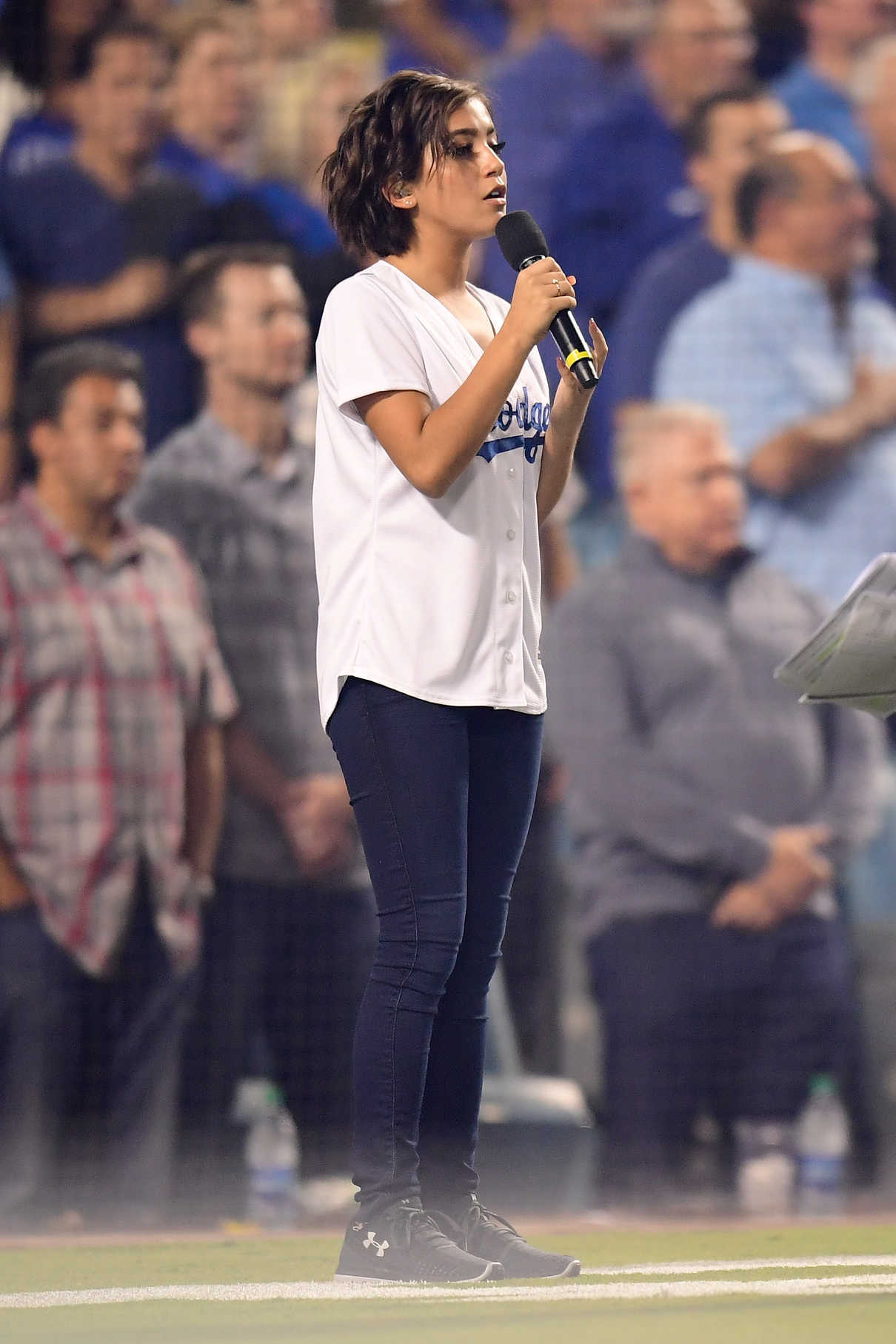 Isabela Moner Sings the National Anthem Before Game 1 of Baseball's National League Division Series in LA 10/06/2017-2