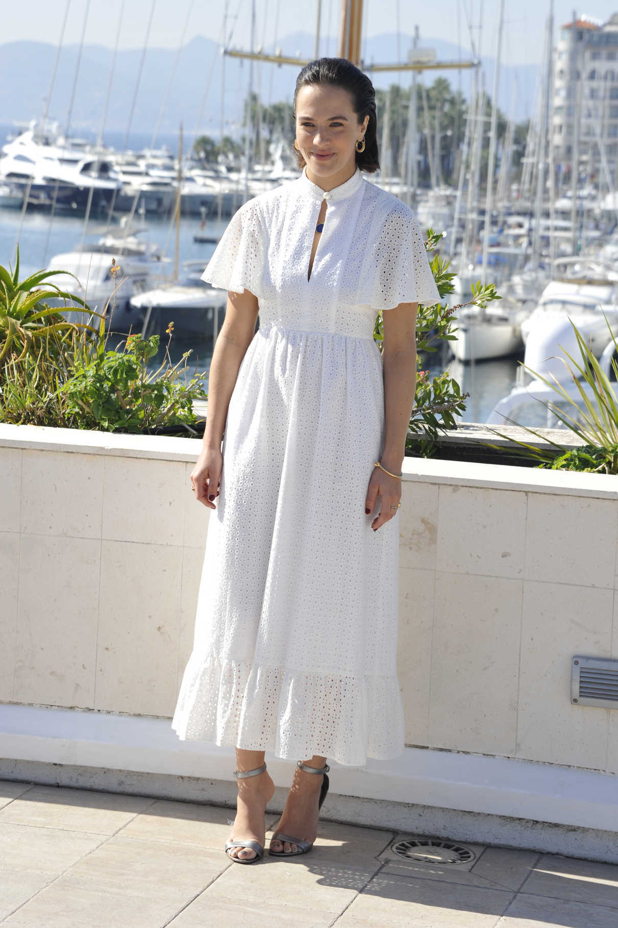 Jessica Brown Findlay at Harlots Photocall During 2017 MipCom in Cannes 10/16/2017-2