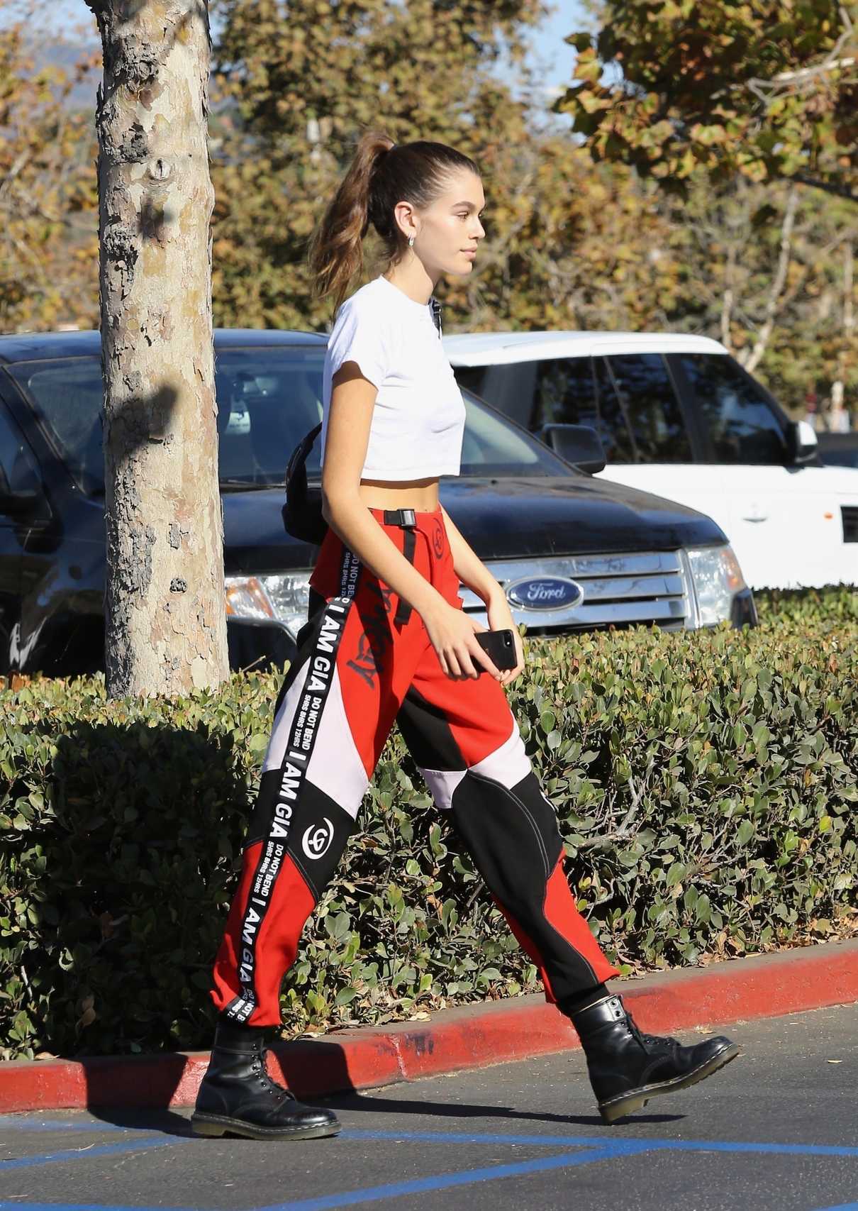 Kaia Gerber Was Seen Out in Beverly Hills 10/16/2017-2