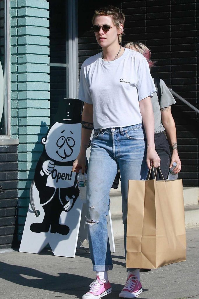 Kristen Stewart Was Seen Out in Los Angeles 10/01/2017-1