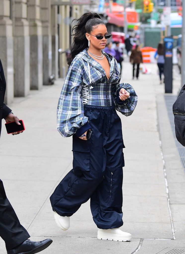Rihanna Was Seen Out in New York City 10/13/2017-1