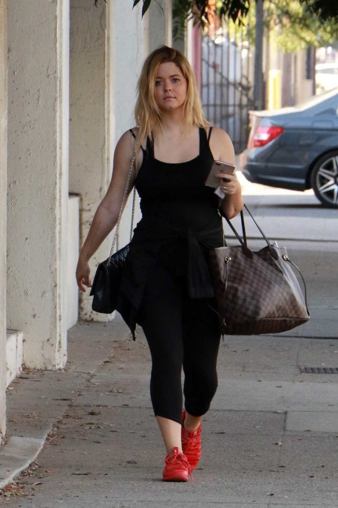 Sasha Pieterse Goes to the Dance Practice in LA 10/14/2017-1