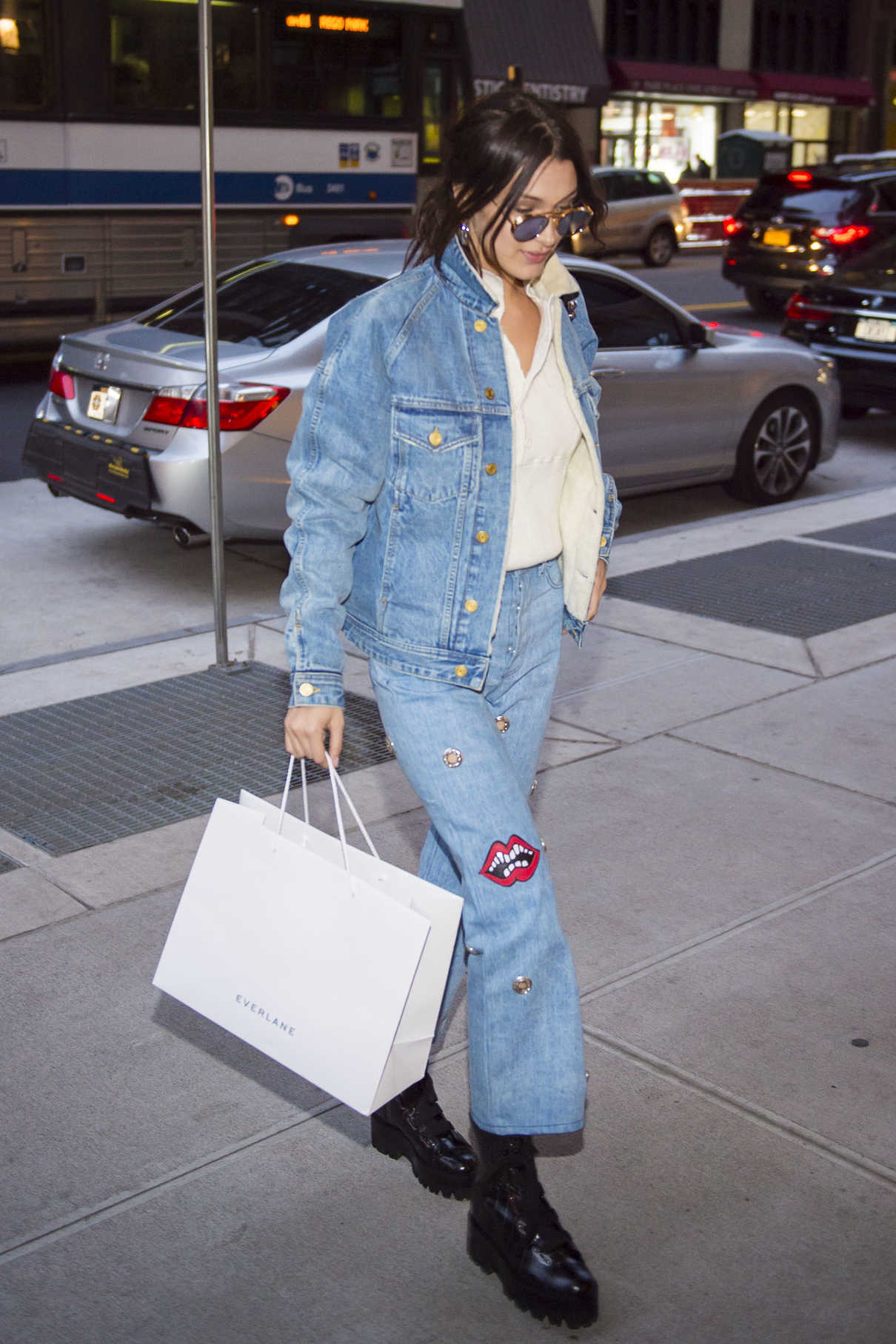 Bella Hadid Was Seen Out in New York City 11/14/2017-3