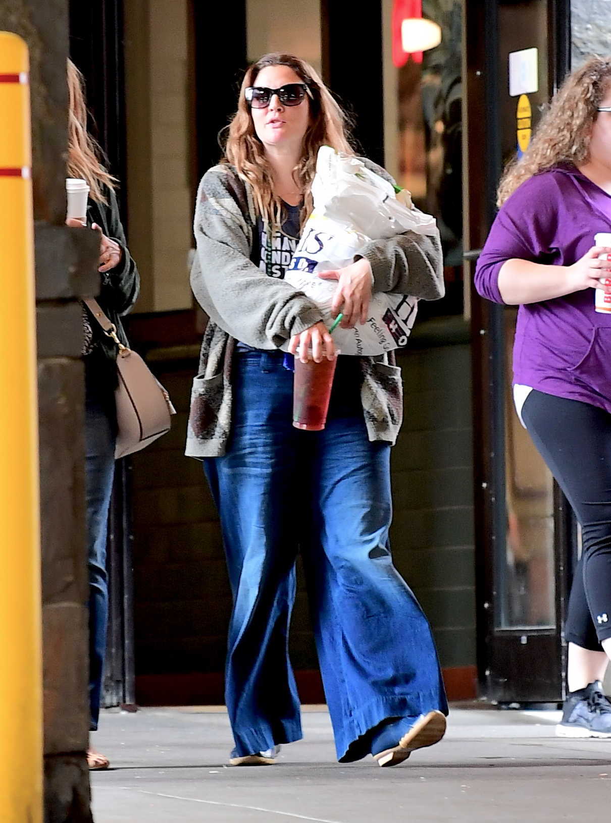 Drew Barrymore Was Seen Out in New York 11/25/2017-3