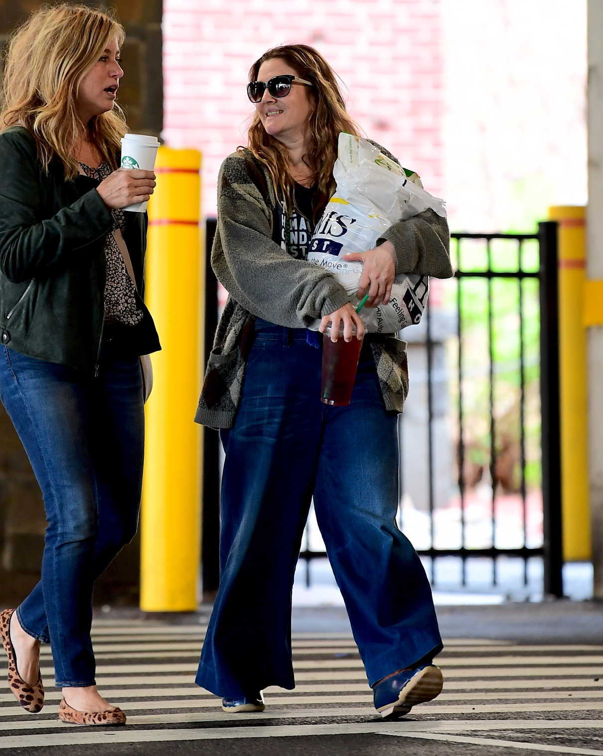 Drew Barrymore Was Seen Out in New York 11/25/2017-5