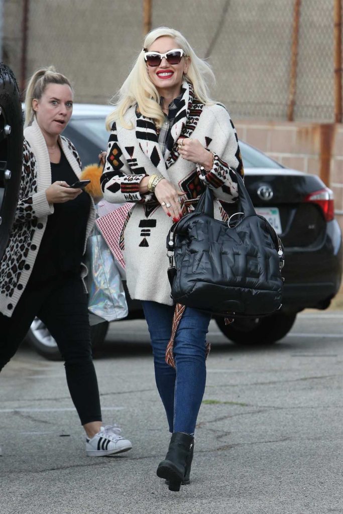 Gwen Stefani Heads Into a Dance Studio in LA 11/03/2017-1