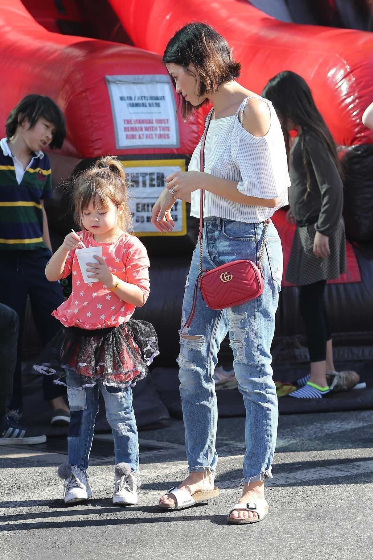 Jenna Dewan Was Seen at the Farmers Market in Studio City 11/26/2017-5