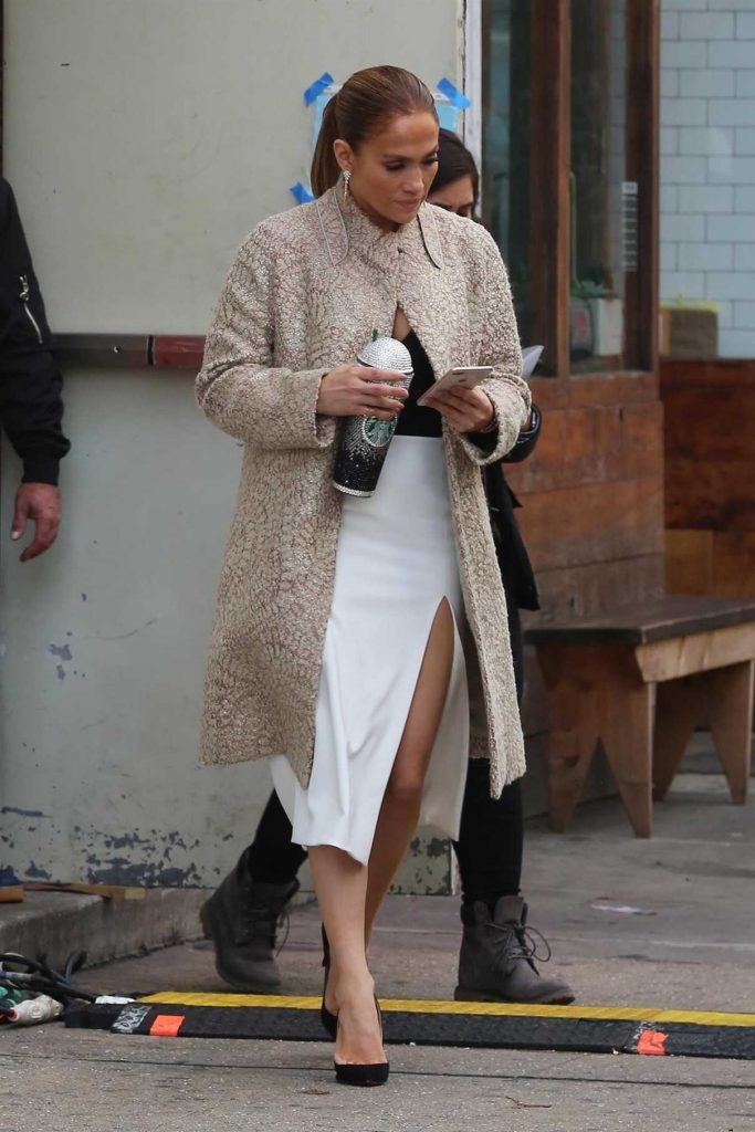 Jennifer Lopez Was Seen Out in New York City 10/30/2017-1