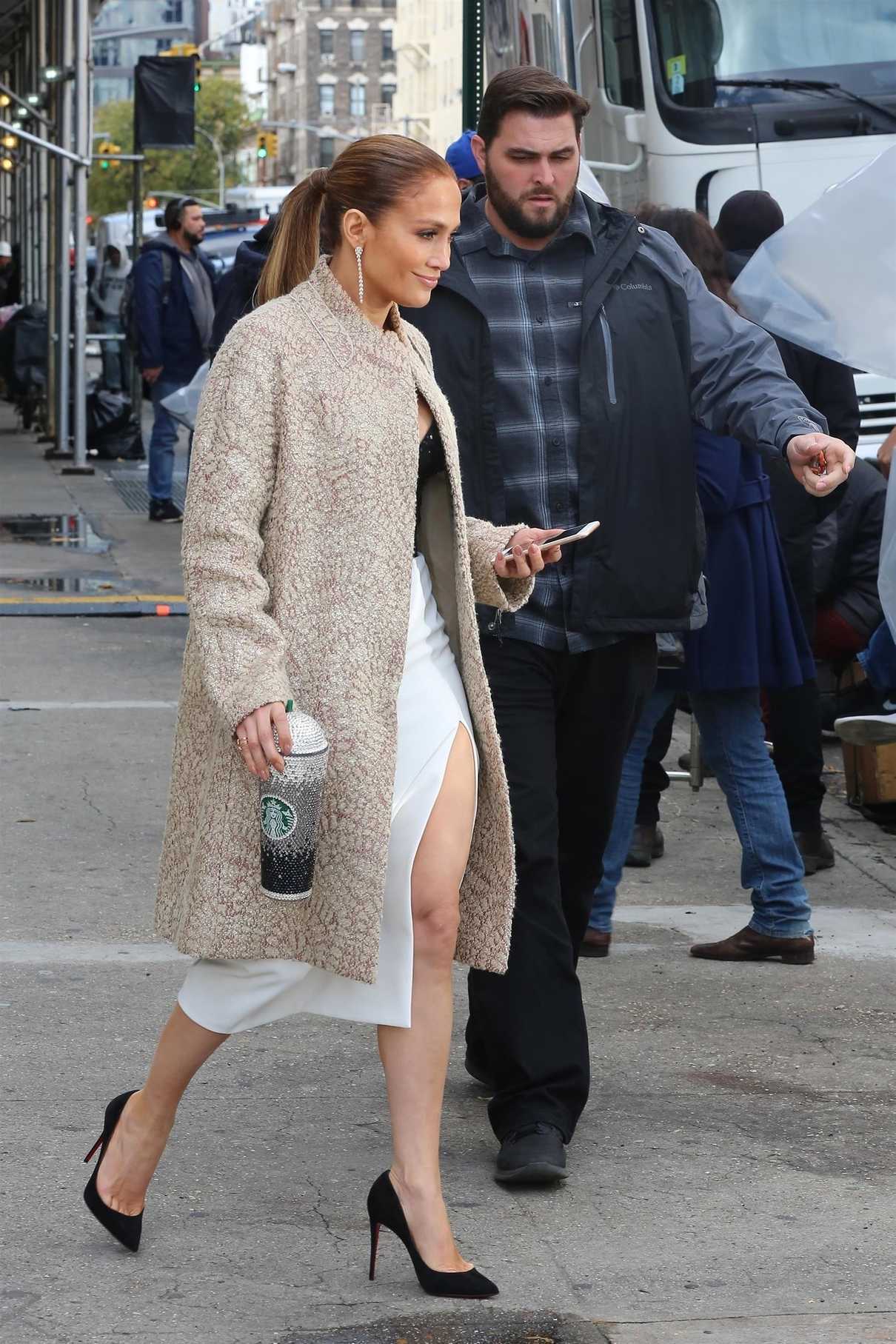 Jennifer Lopez Was Seen Out in New York City 10/30/2017-5