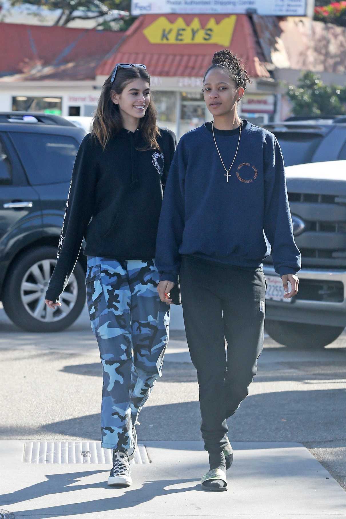 Kaia Gerber Was Seen Out With a Friend in Malibu 11/27/2017-2