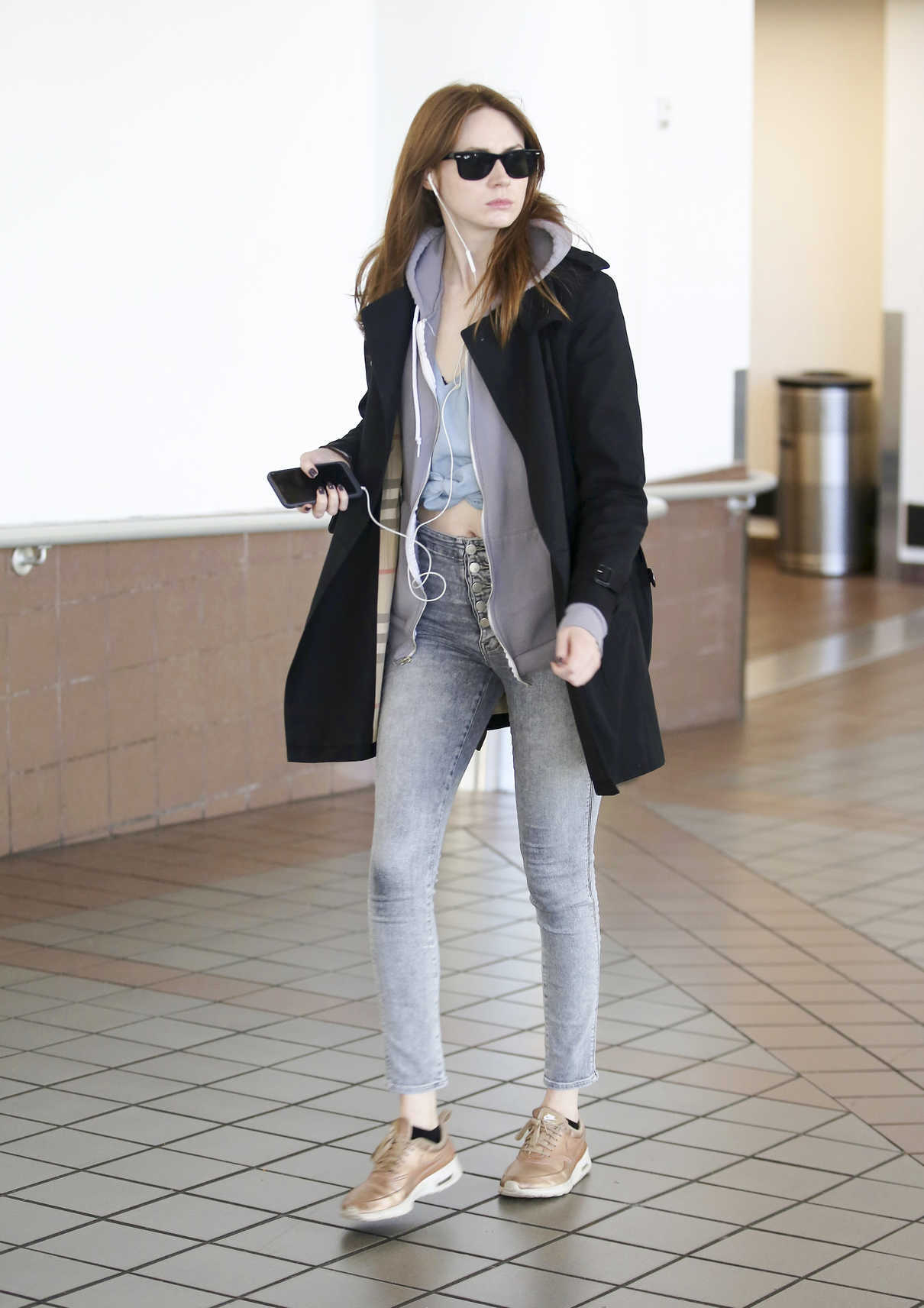 Karen Gillan Was Spotted at LAX Airport in LA 11/22/2017-3