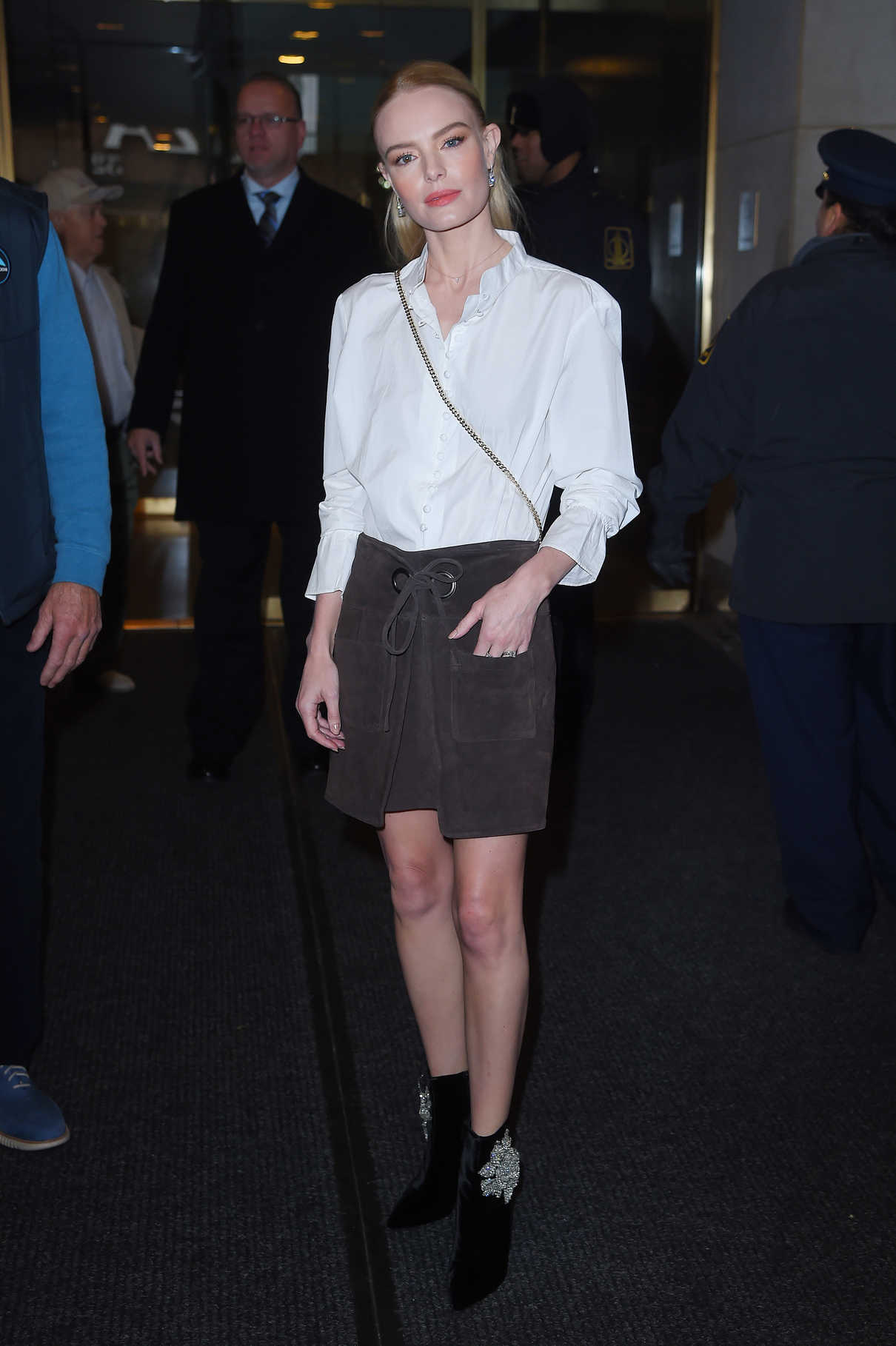 Kate Bosworth Was Seen at LAX Airport in Los Angeles 11/08/2017-5