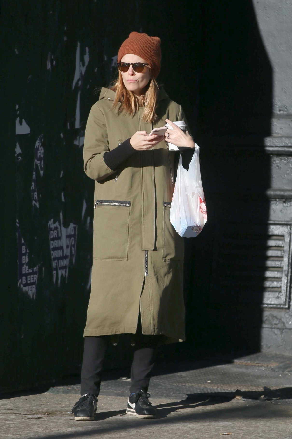 Kate Mara Was Seen Out in NYC 11/10/2017-3