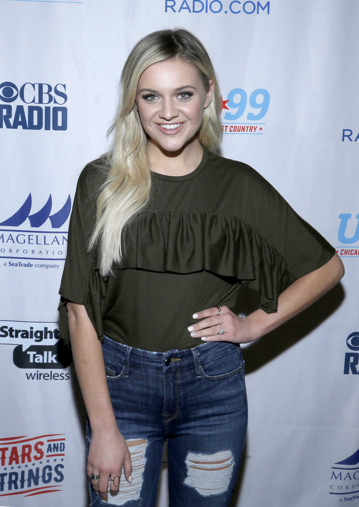 Kelsea Ballerini at CBS Radio 3 Annual Stars and Strings Concert in Chicago 11/15/2017-4