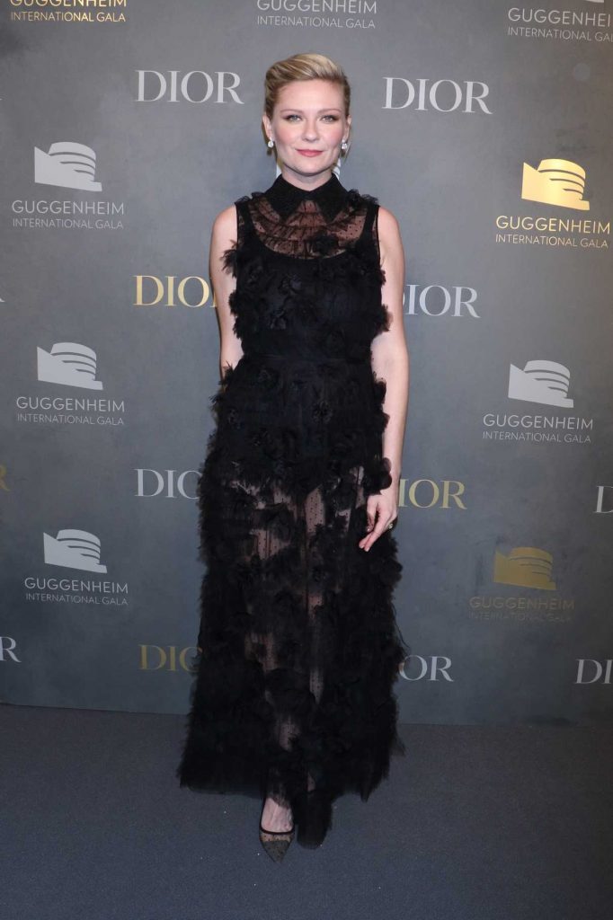 Kirsten Dunst at 2017 Guggenheim International Gala in New York City 11/16/2017-1