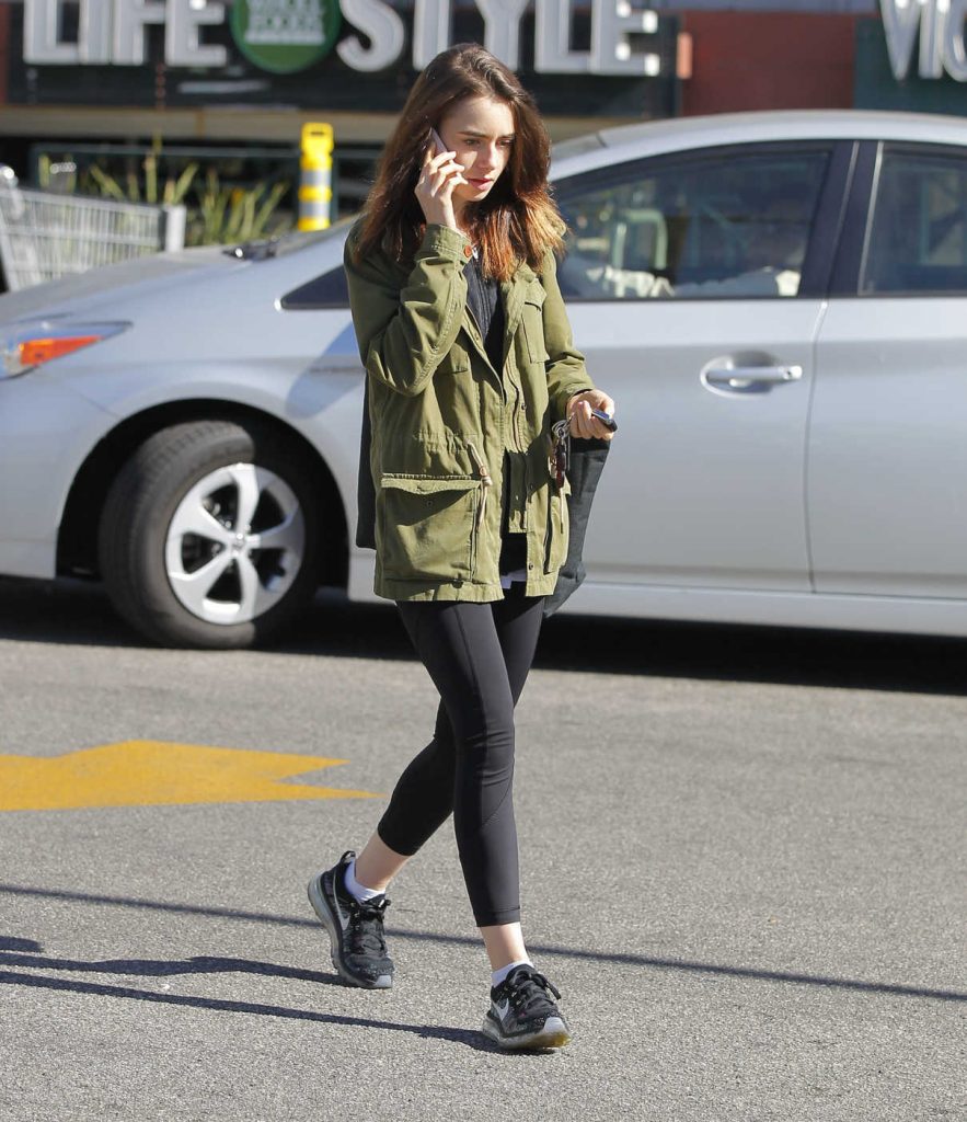 Lily Collins Was Spotted Out in Hollywood 11/28/2017-1