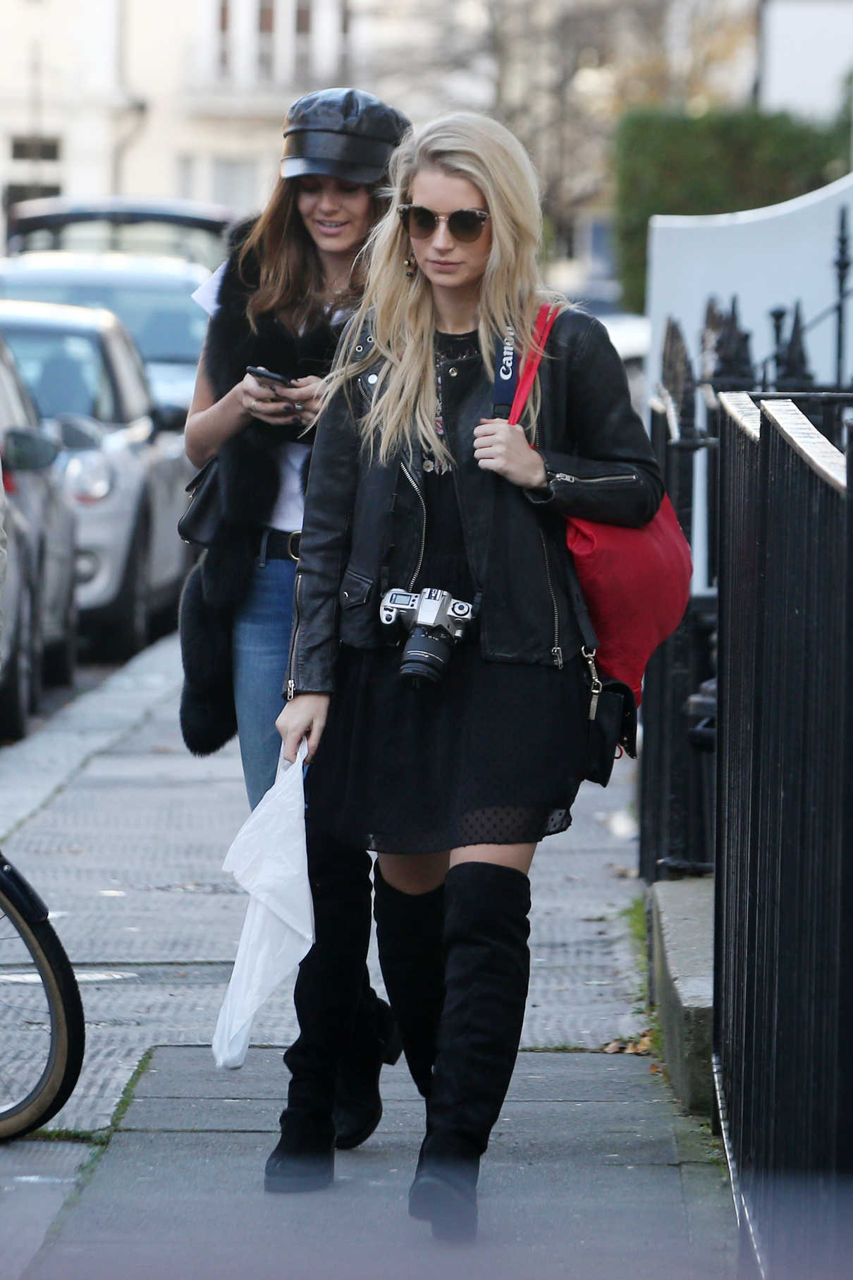 Lottie Moss Was Seen Out in London 11/23/2017-4