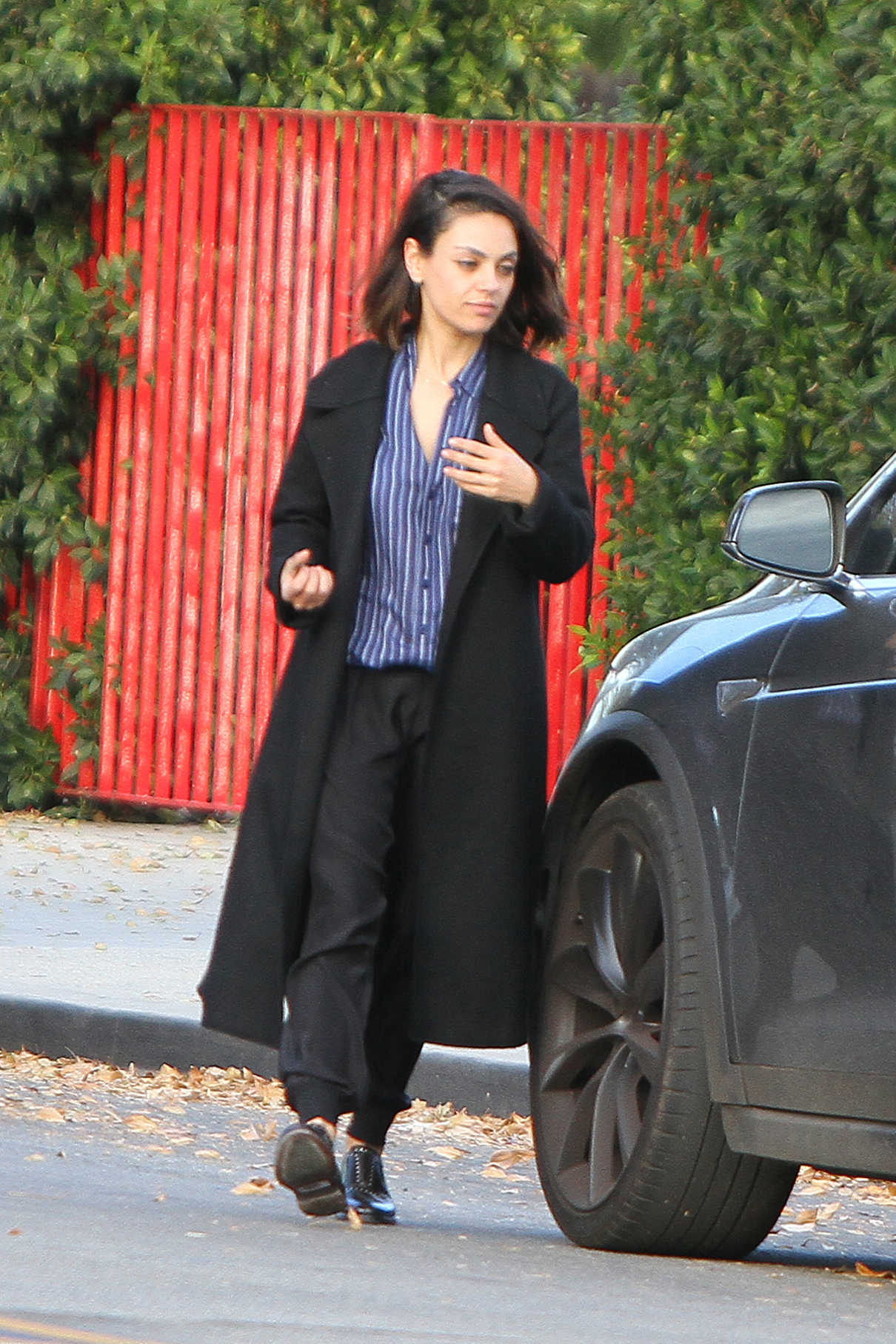 Mila Kunis Was Seen Out in LA 11/29/2017-2