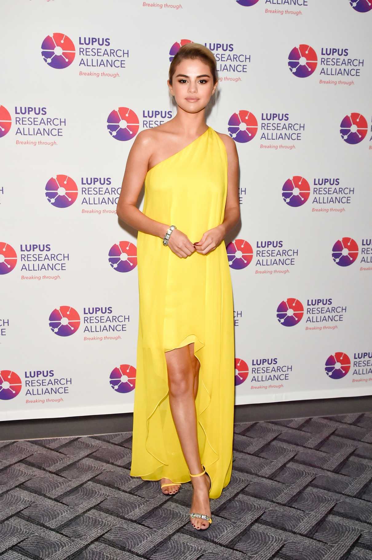 Selena Gomez at the Lupus Research Alliance Breaking Through Lupus Gala in New York 11/20/2017-2
