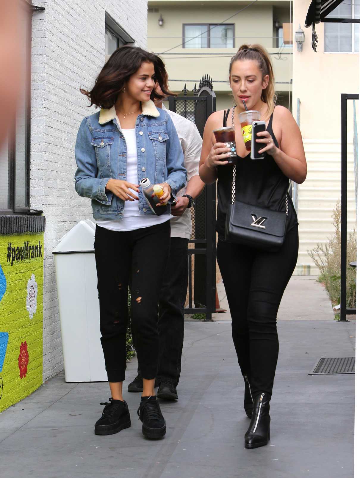 Selena Gomez Grabs an Ice Tea With a Friend at Alfred Coffee in Studio City 11/02/2017-3