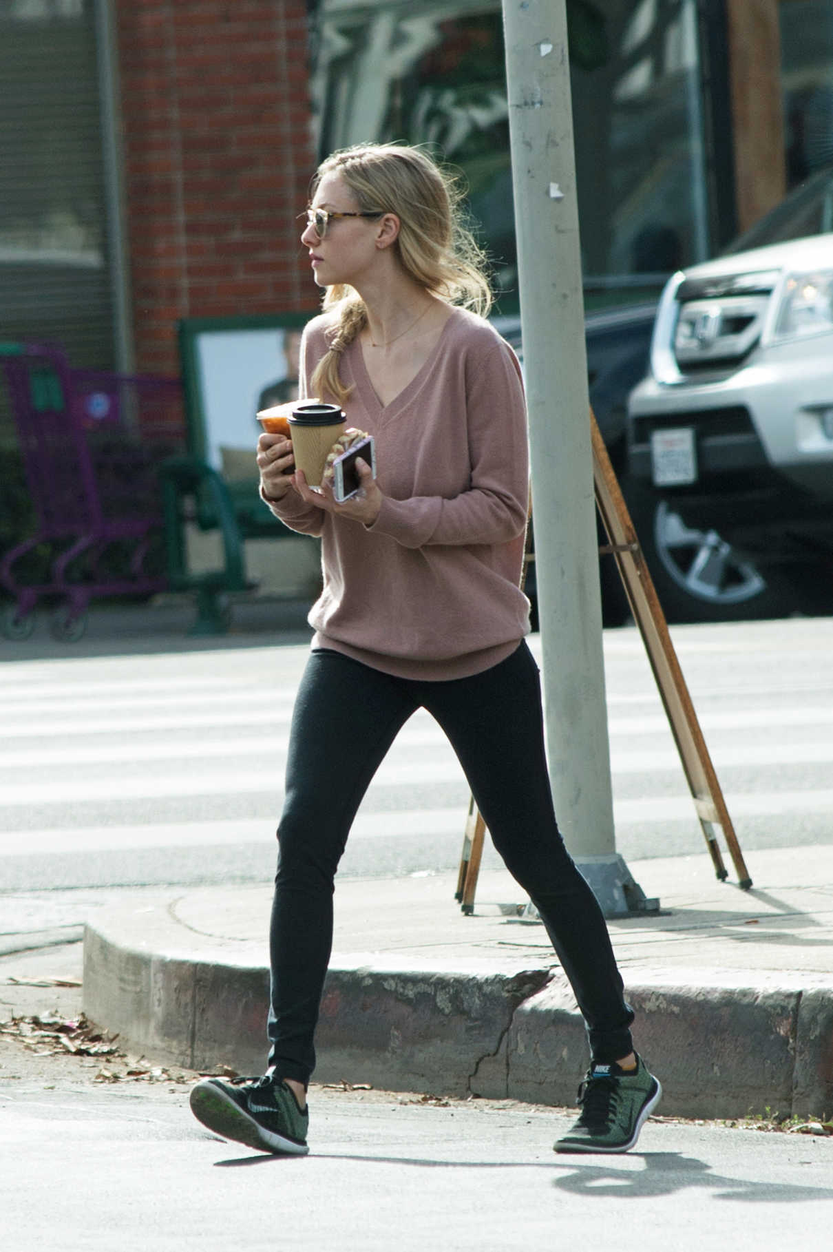 Amanda Seyfried Was Seen Out in Los Angeles 11/29/2017-3