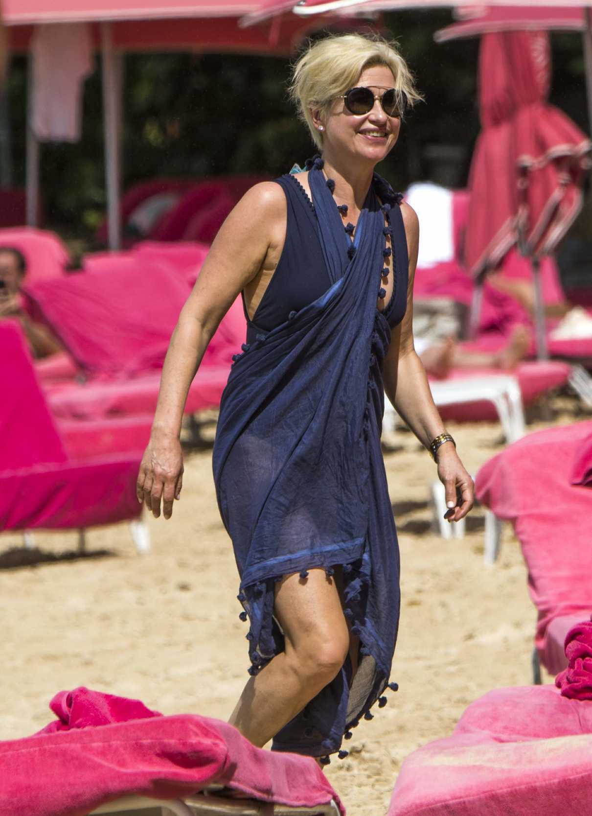 Emma Forbes at the Beach in Barbados 12/24/2017-5